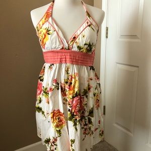 Super cute summer dress 🌸